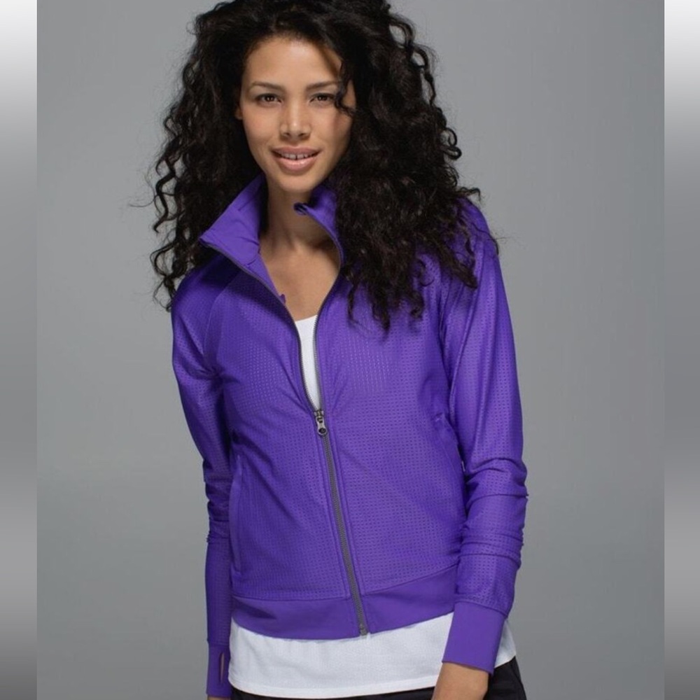 LULULEMON Sweaty Or Not Jacket Lightweight Mesh Run Iris Flower Purple Women's 4